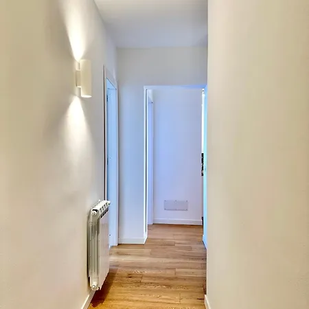 Apartment Jureka By Housilia Cefalu
